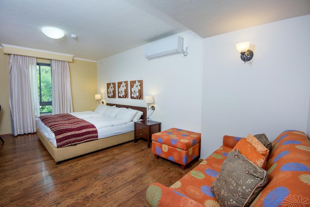 Zohar Badeshe Hotel Daliyya Екстериор снимка